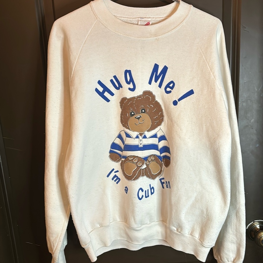 1990s” hug me I’m a cub fan” JERZEES crewneck